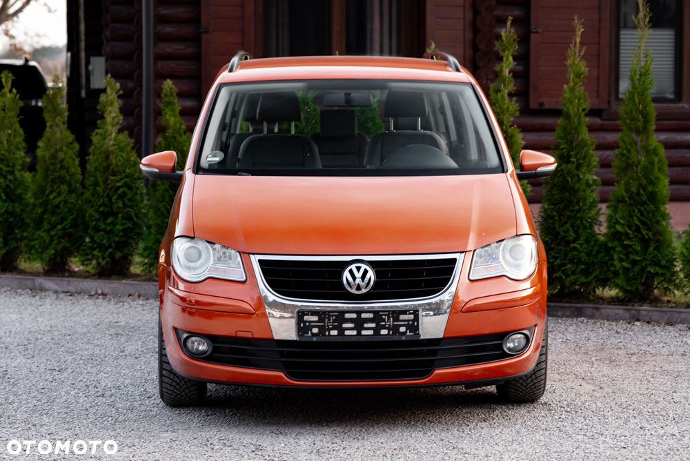 Volkswagen Touran 1.6 - 7