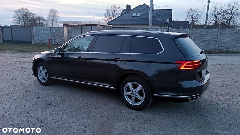 Volkswagen Passat 2.0 TDI SCR DSG Highline - 12