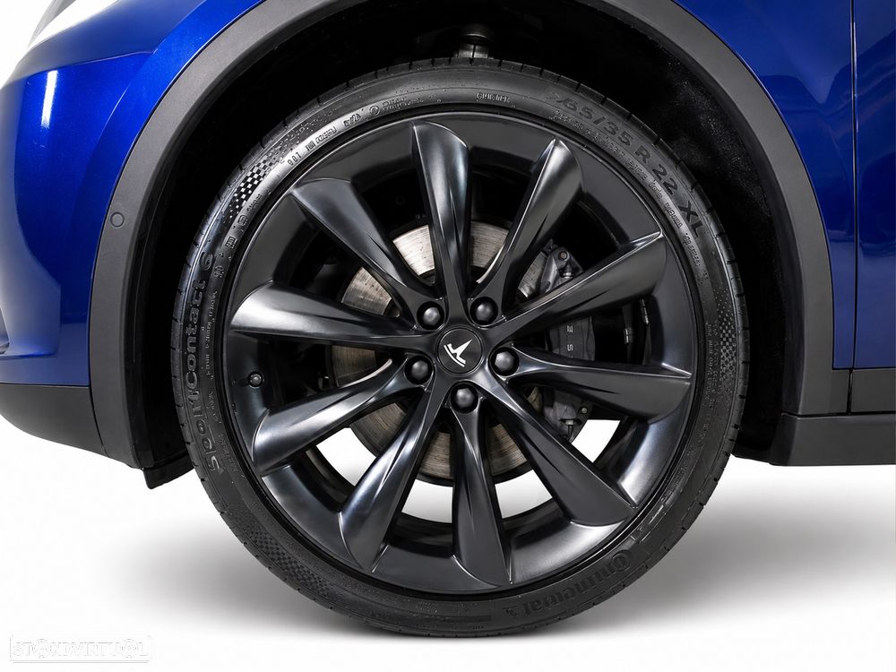 Tesla Model X 100D - 12