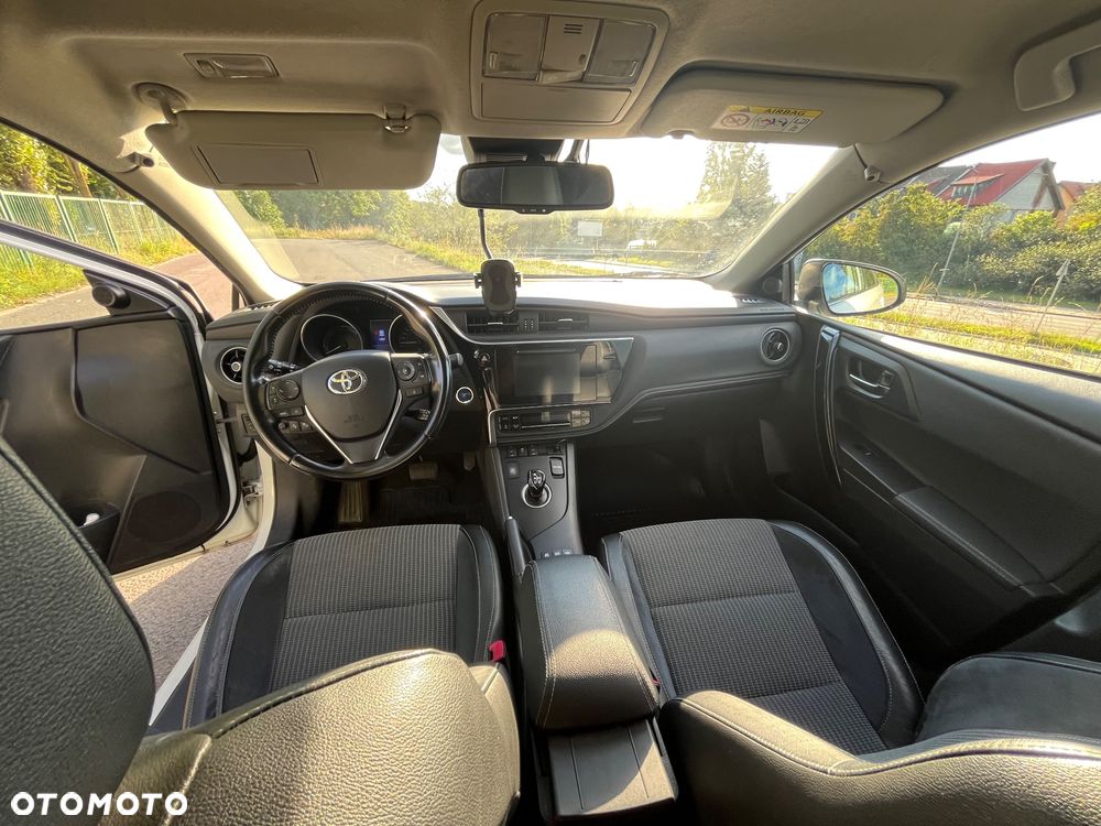 Toyota Auris - 3