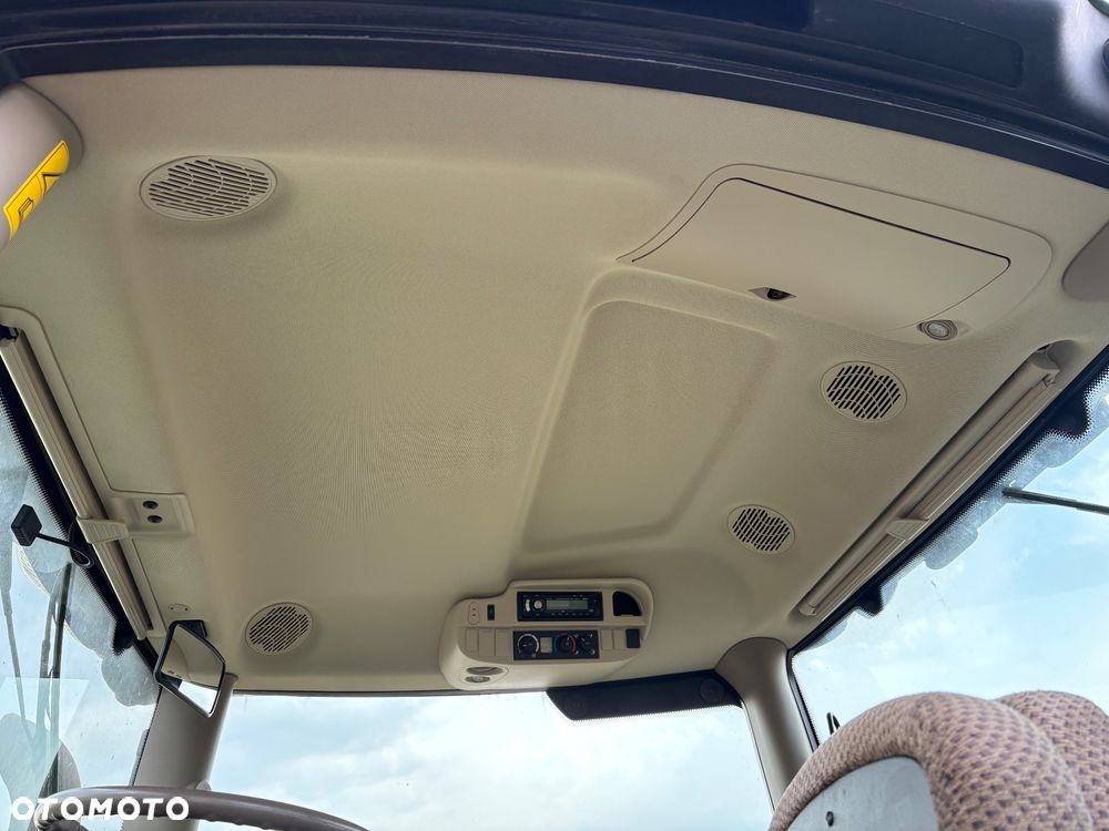 John Deere 6210R - 8