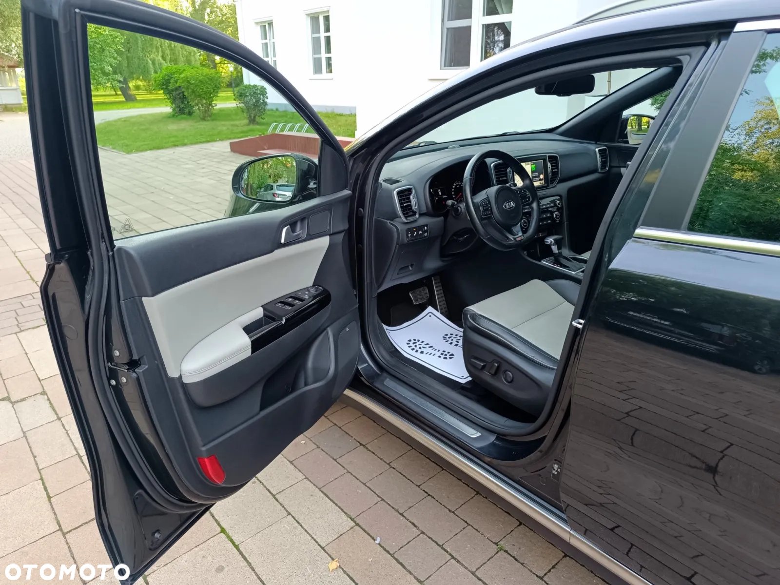 Kia Sportage 2.0 CRDI 4WD Automatik Dream-Team Edition - 19