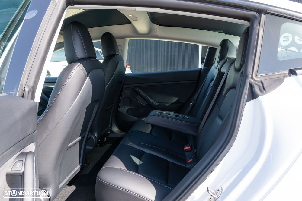 Tesla Model 3 Performance Dual Motor AWD - 18