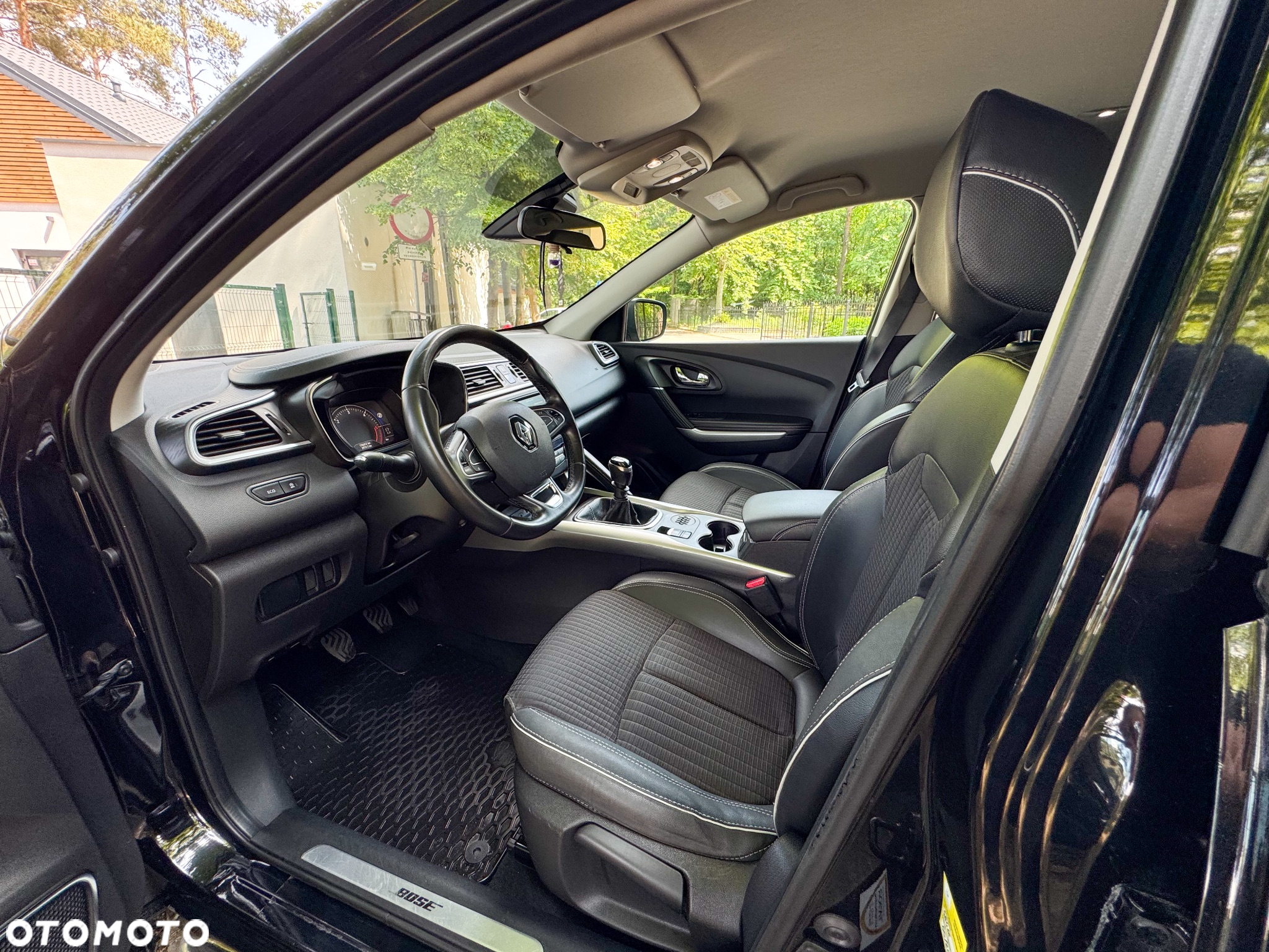 Renault Kadjar Energy dCi 130 Bose Edition - 12