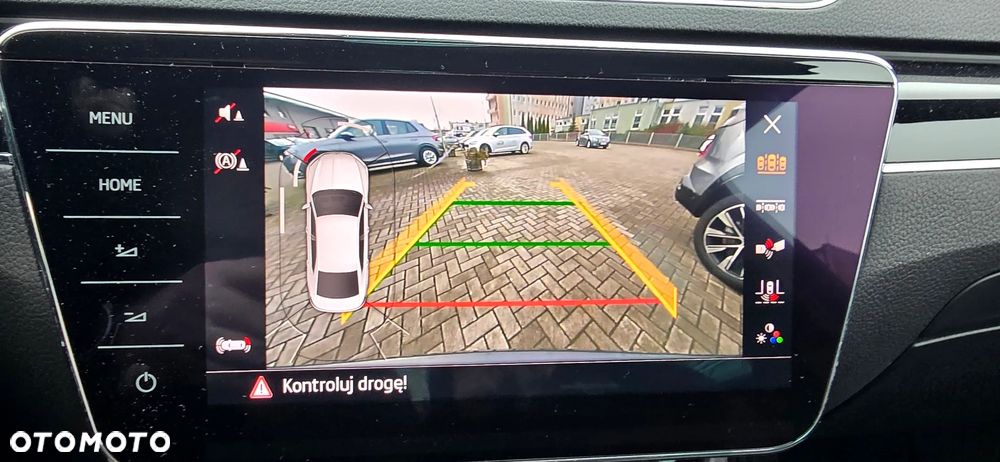 Skoda Superb 2.0 TDI L&K DSG - 19