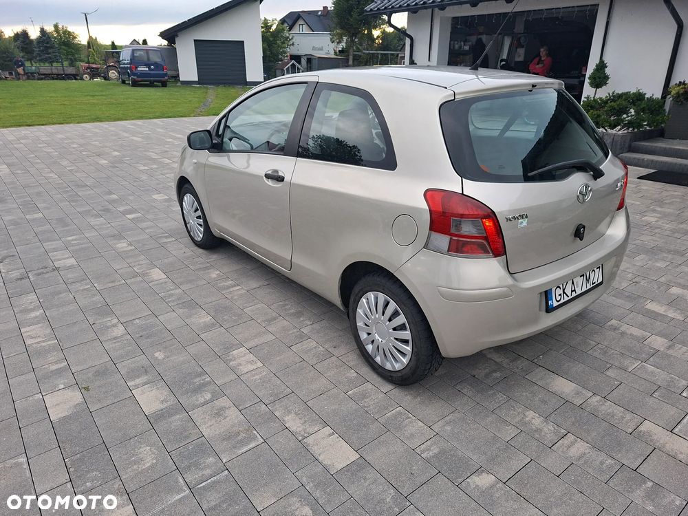 Toyota Yaris - 3