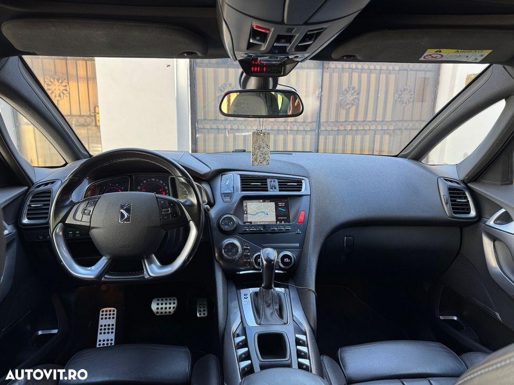 DS Automobiles DS 5 - 12
