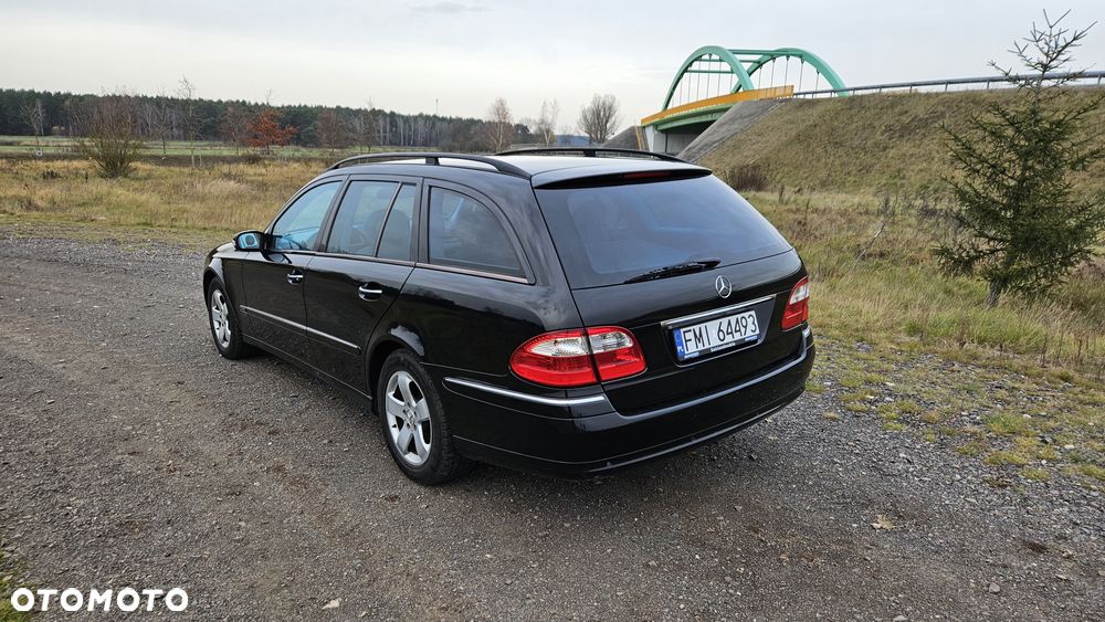 Mercedes-Benz Klasa E - 32