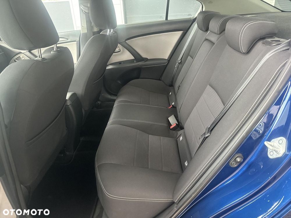 Toyota Avensis - 15