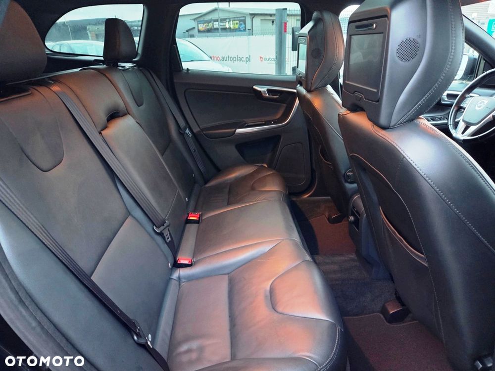 Volvo XC 60 D4 Geartronic Momentum - 28