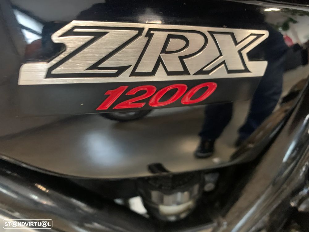 Kawasaki ZRX ZRX1200 - 4