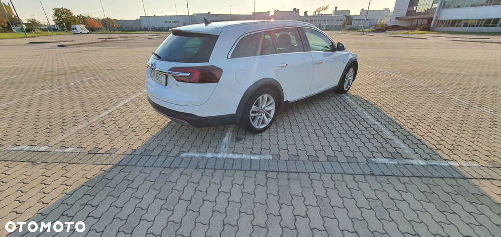 Opel Insignia 2.0 CDTI 4x4 Country Tourer - 4