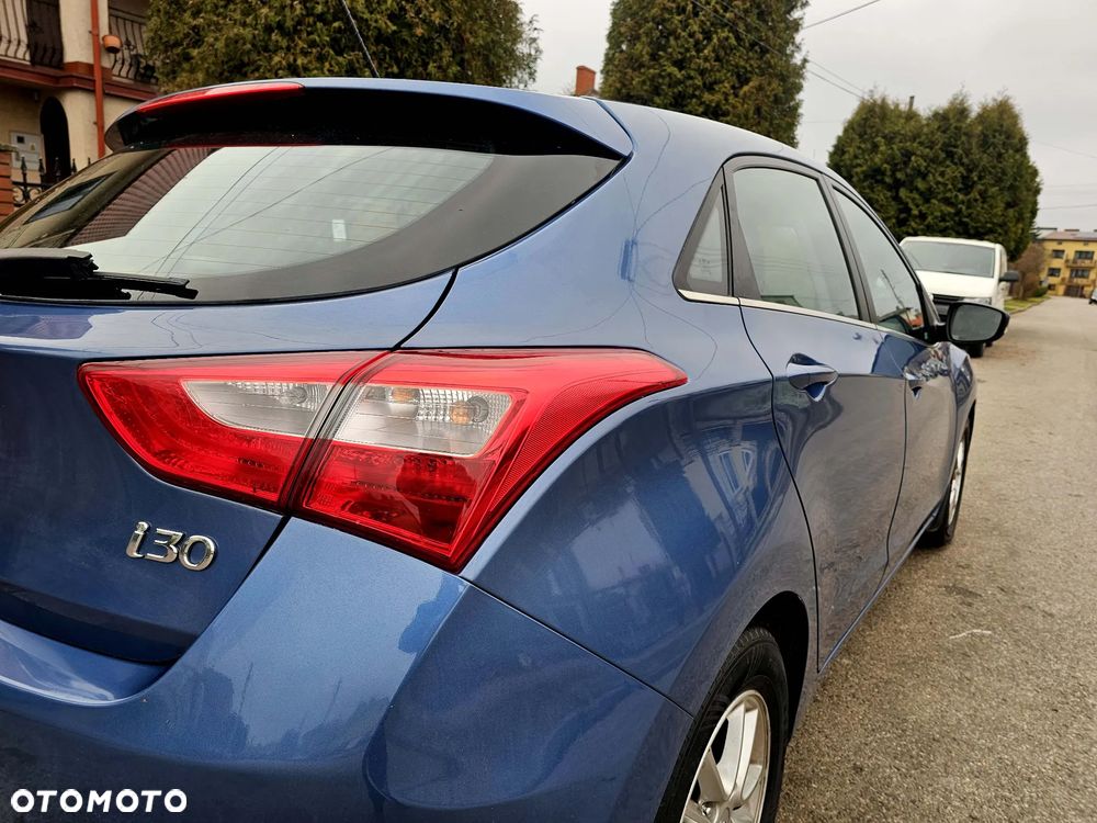 Hyundai i30 1.6 CRDi Premium - 9