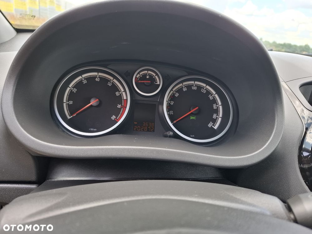 Opel Corsa 1.4 16V Color Edition - 13