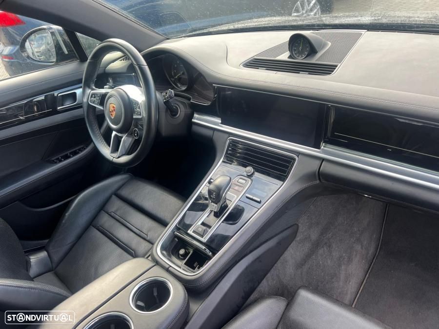 Porsche Panamera Sport Turismo 4 E-Hybrid - 7