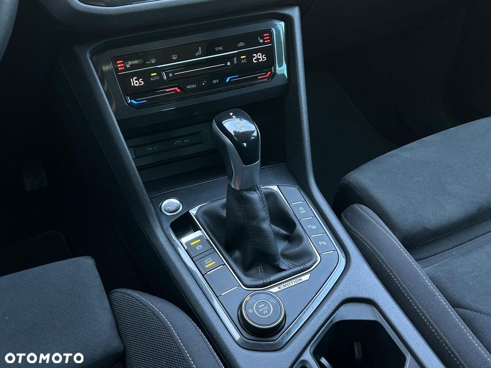 Volkswagen Tiguan 2.0 TSI 4Mot Life DSG - 25