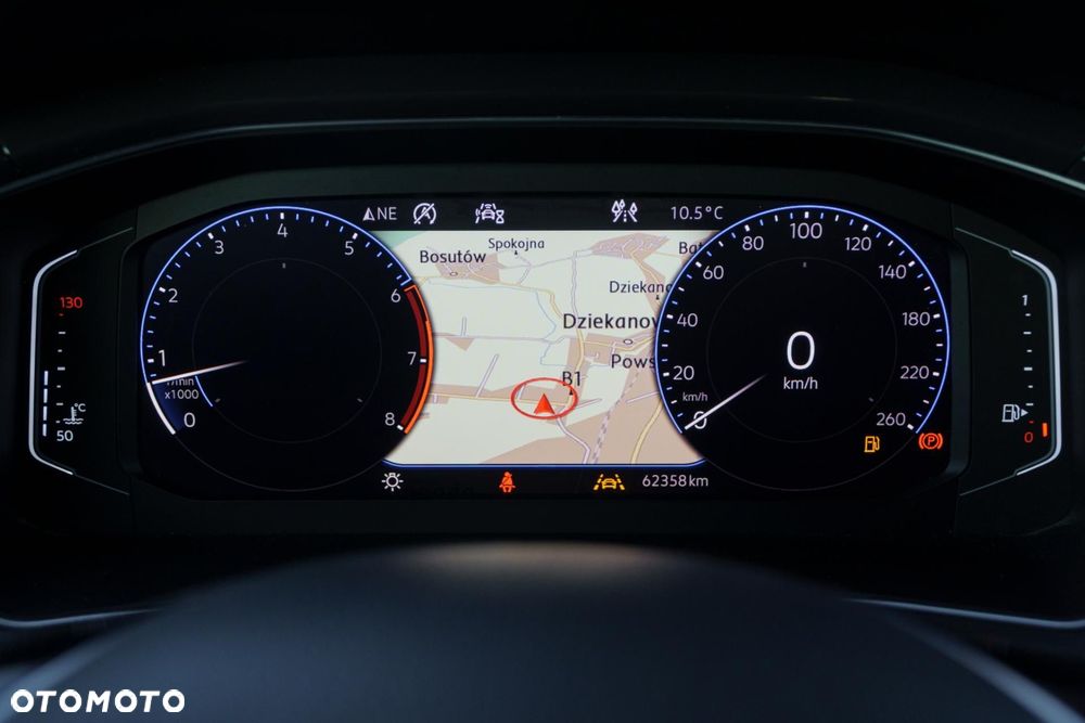 Volkswagen T-Roc - 32