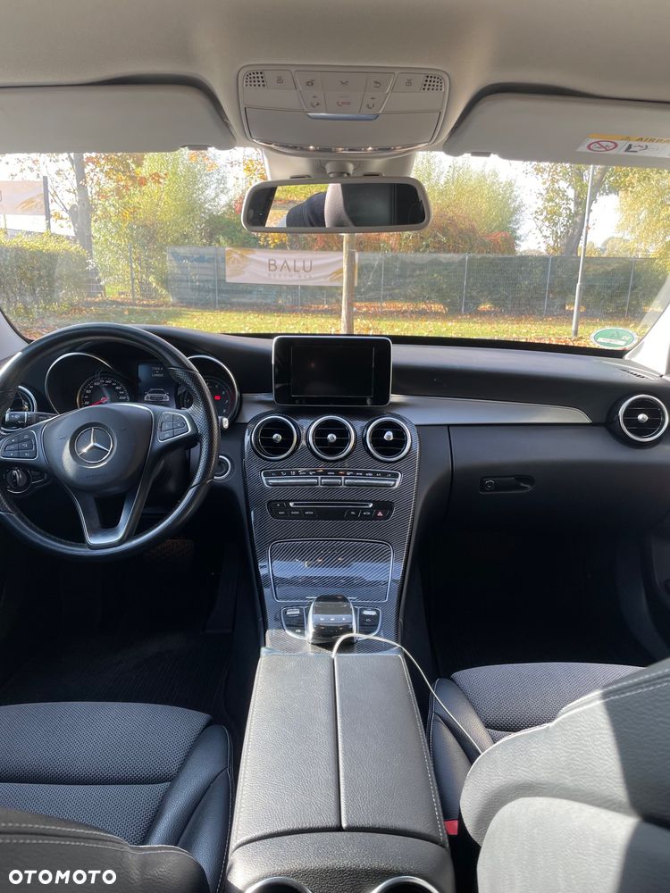 Mercedes-Benz Klasa C 180 7G-TRONIC - 7