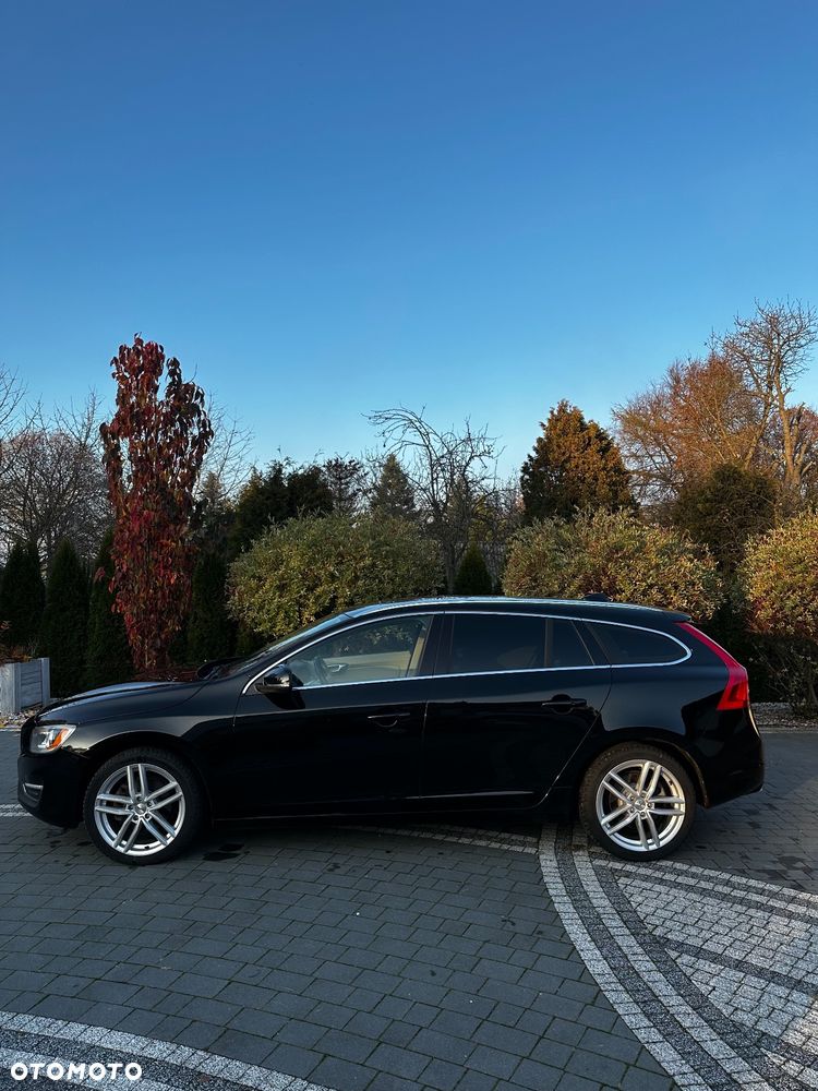 Volvo V60 T5 Drive-E Momentum - 4
