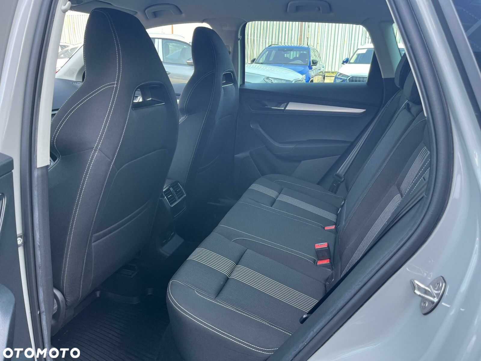 Skoda Karoq 1.6 TDI 4x2 Ambition DSG - 35