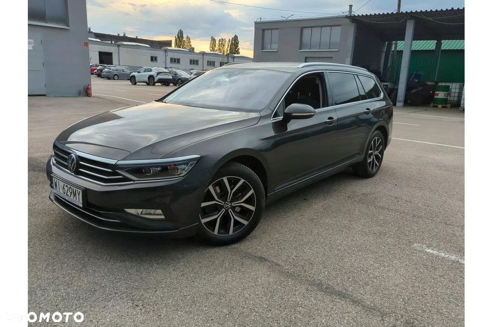 Volkswagen Passat Variant - 1