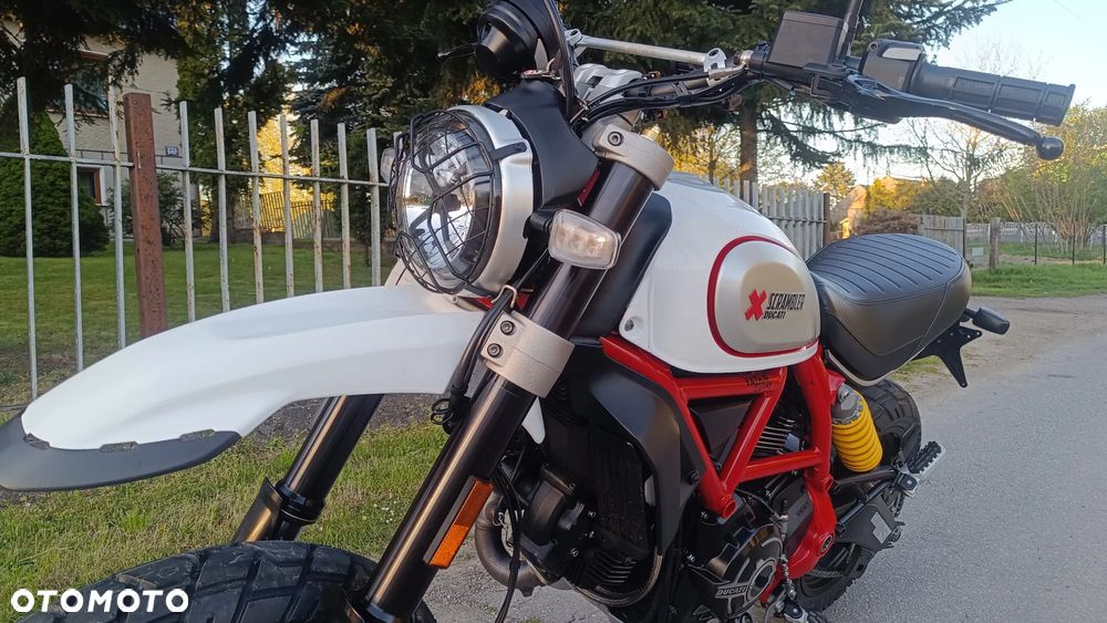 Ducati Scrambler - 11