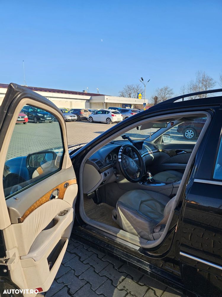 Mercedes-Benz E - 10