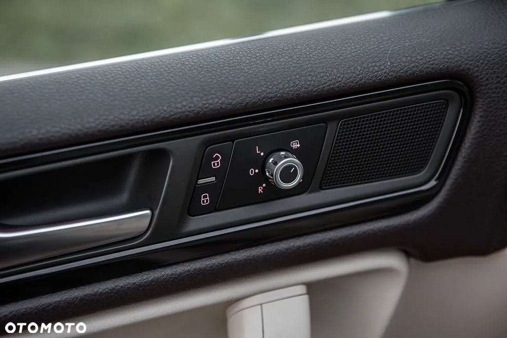 Volkswagen Touareg 3.0 V6 TDI BMT R-Style - 23