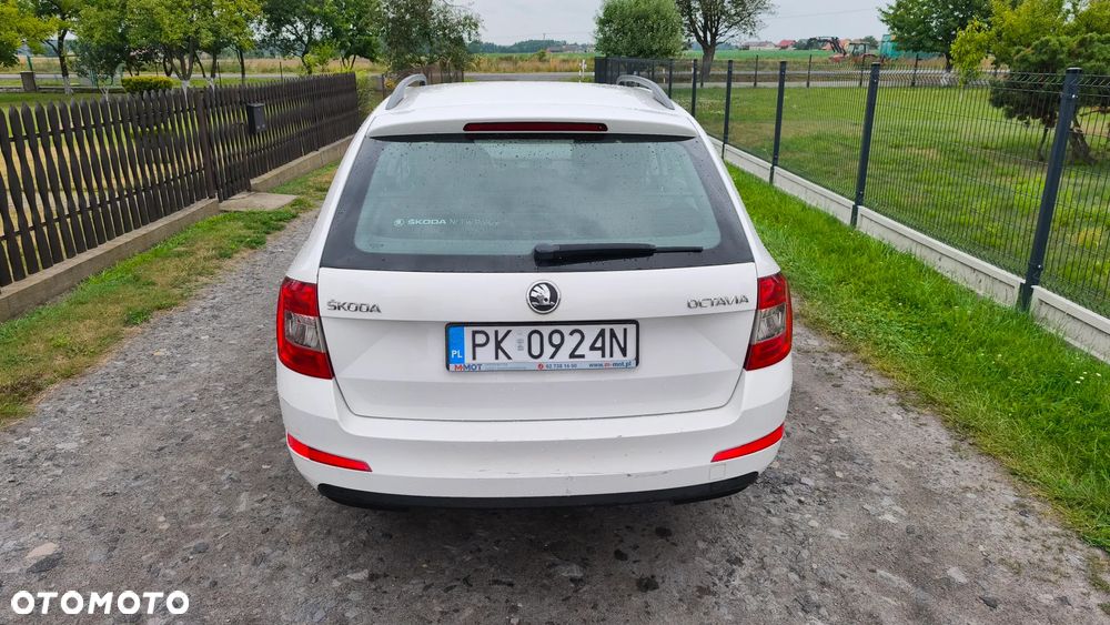 Skoda Octavia 1.6 TDI Ambition - 9