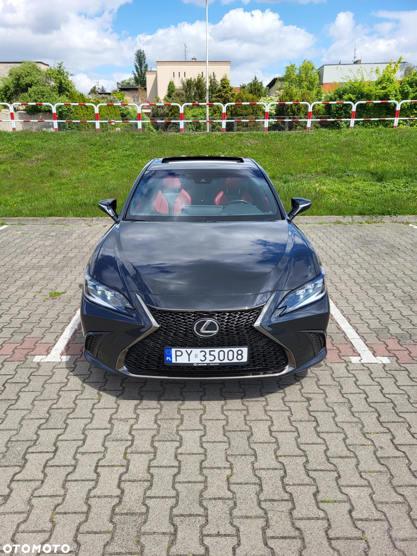 Lexus ES 300h F Sport - 4