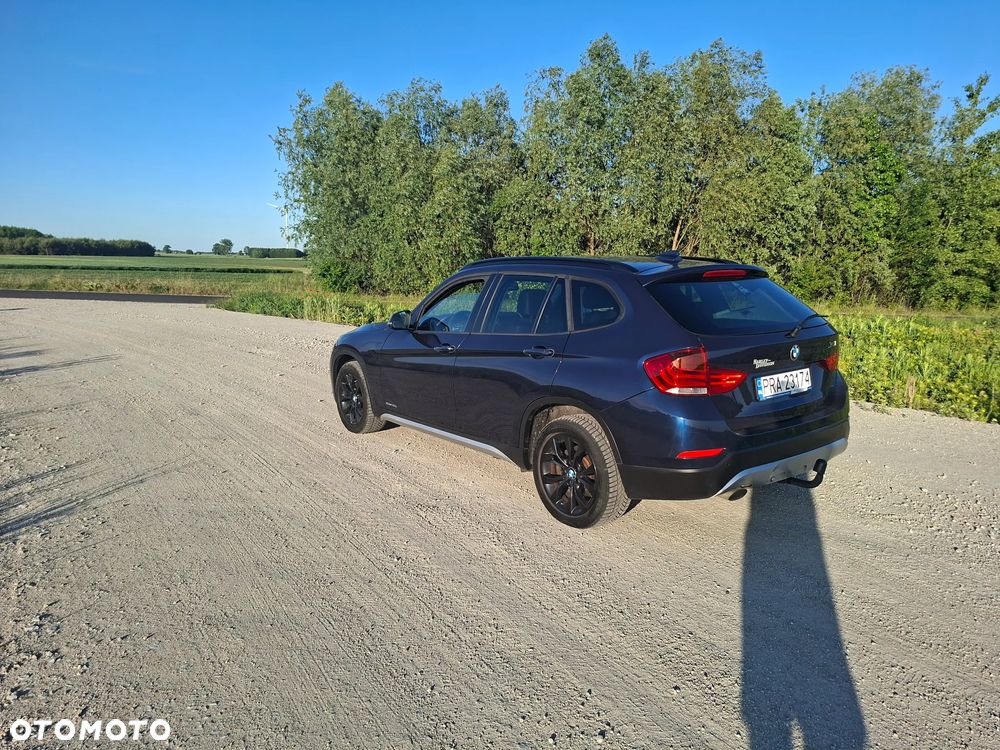 BMW X1 xDrive18d - 9