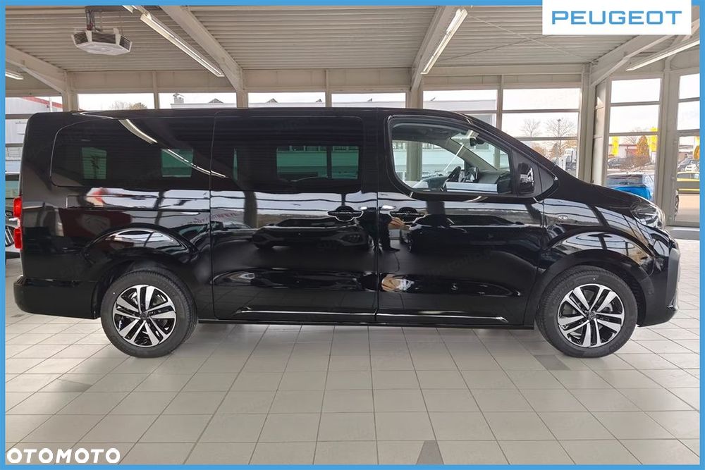 Peugeot Traveller - 9
