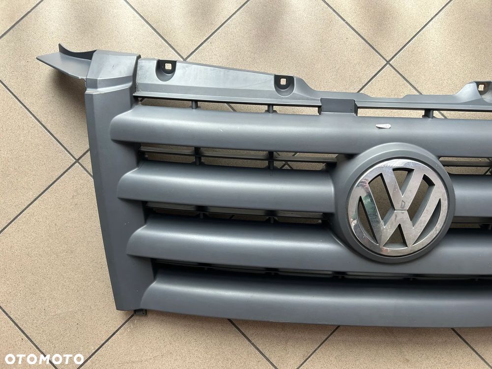 ATRAPA GRIL PRZÓD VOLKSWAGEN CRAFTER I 2E0853653 - 3