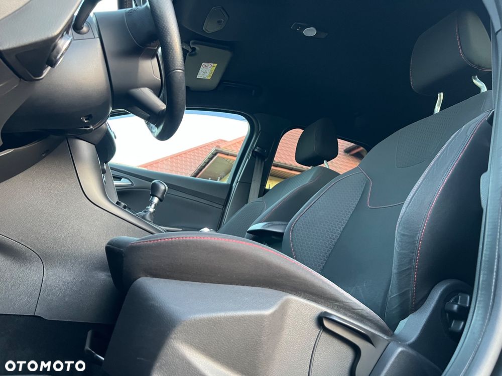 Ford Focus 1.0 EcoBoost ST-Line ASS - 11