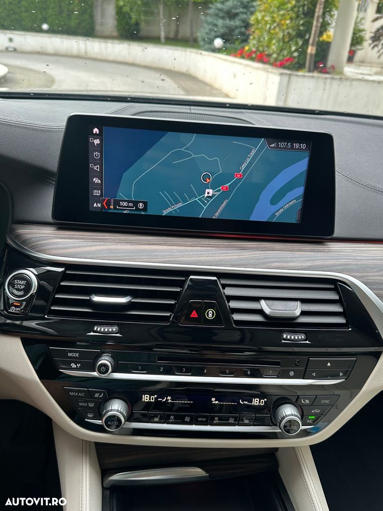 BMW Seria 5 520d xDrive AT - 34