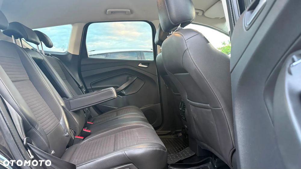 Ford Kuga 2.0 TDCi AWD Titanium - 17