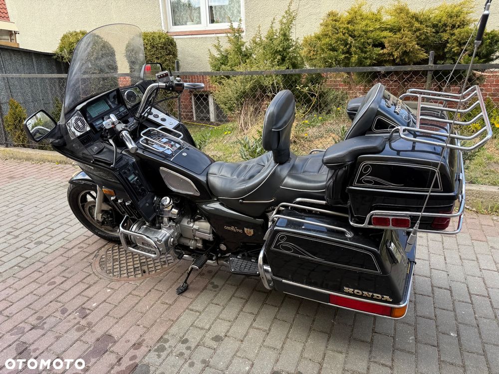 Honda GL - 16