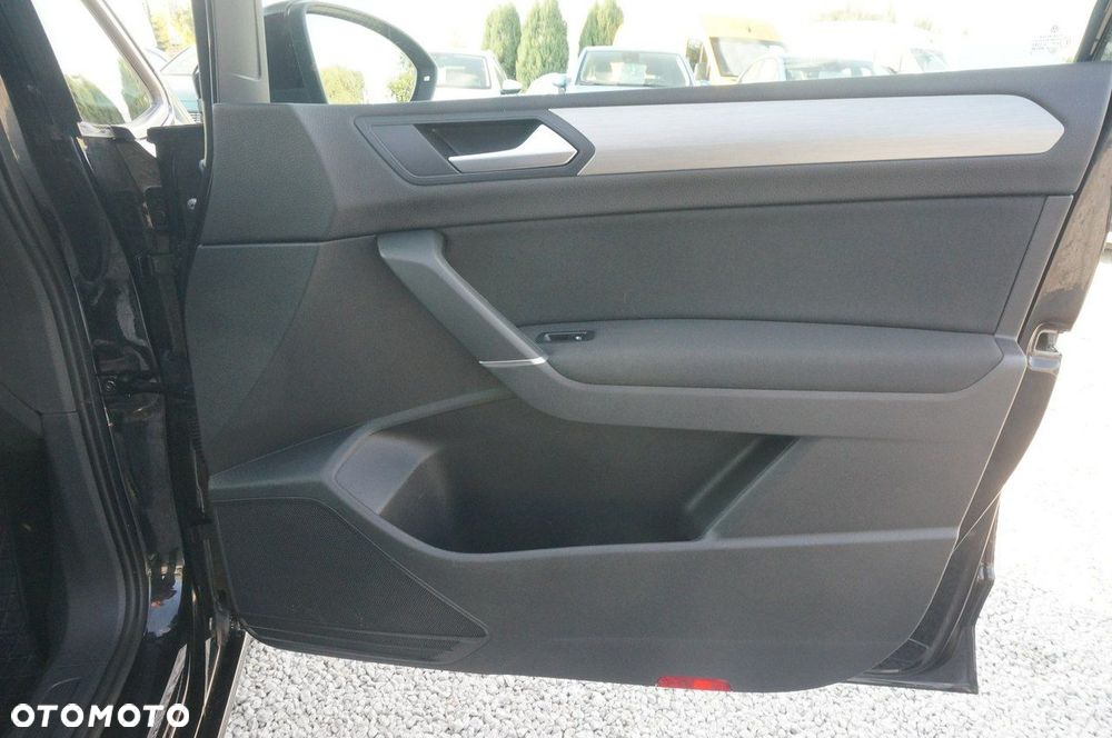 Volkswagen Touran 2.0 TDI BMT Comfortline DSG - 25