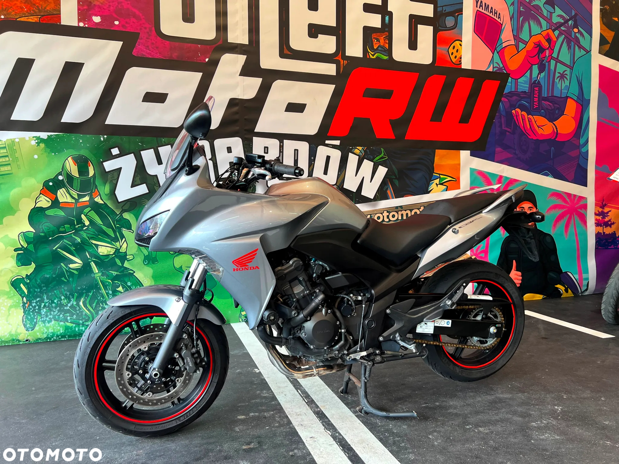 Honda CBF - 3