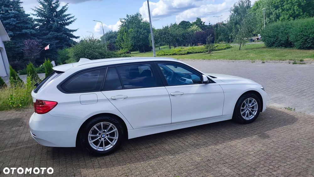 BMW Seria 3 - 25