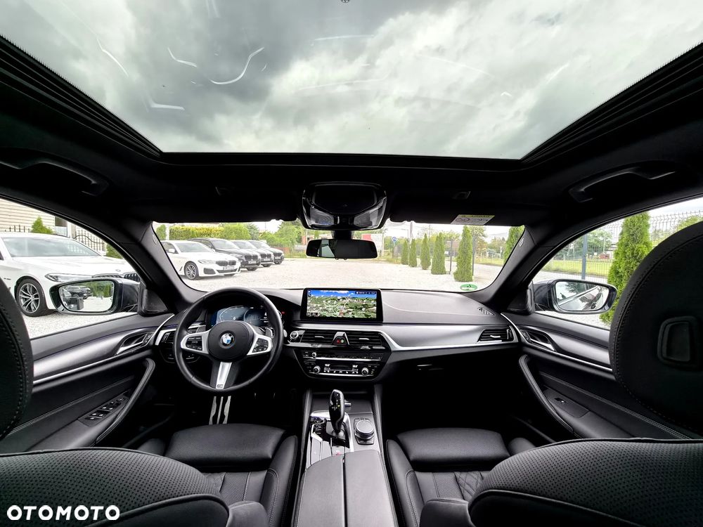 BMW Seria 5 520d xDrive mHEV M Sport Edition - 29