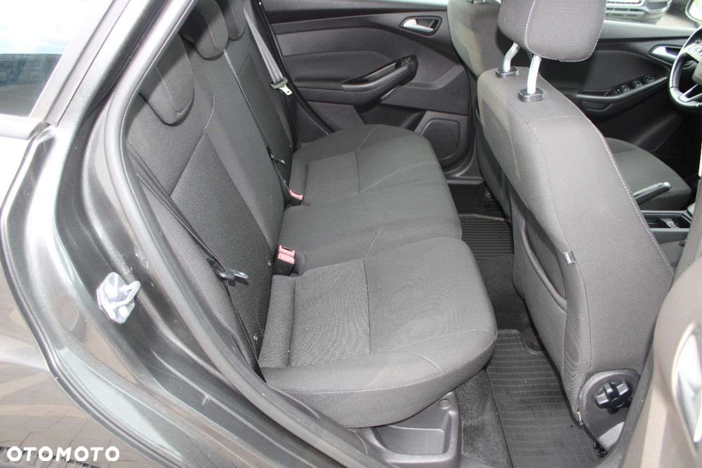 Ford Focus - 20