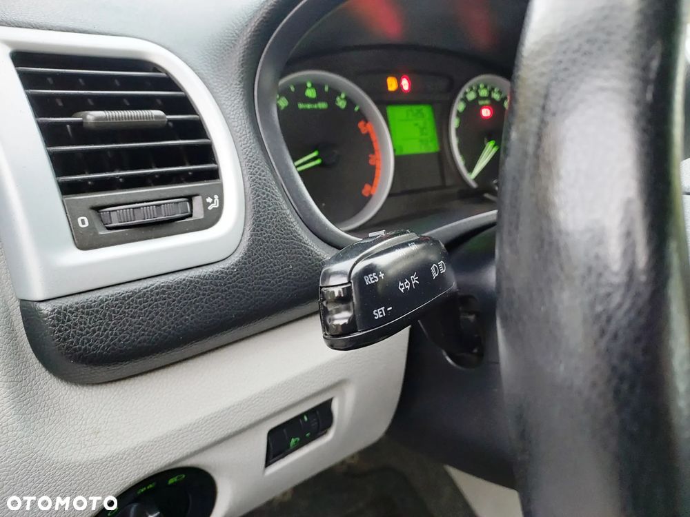 Skoda Roomster 1.4 16V - 12