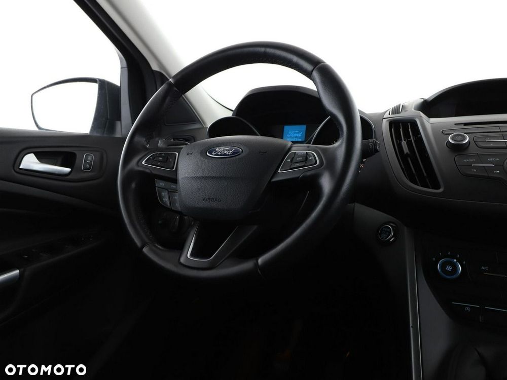 Ford Kuga 1.5 EcoBoost 2x4 Trend - 17
