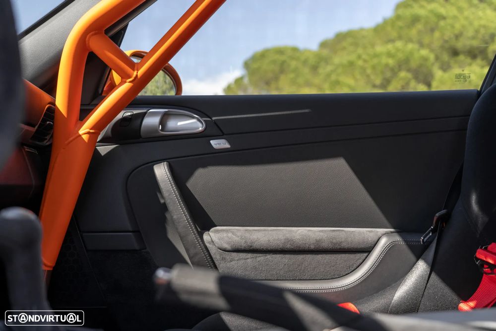 Porsche 911 (997) GT3 RS - 17