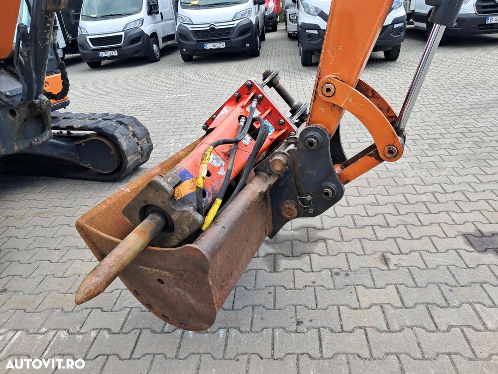 Hitachi ZX48-6 ZAXIS 48U DOUA CUPE , PICON SI LAMA TIP BULDOZER - 8
