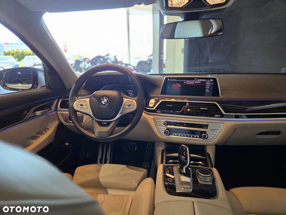 BMW Seria 7 730d xDrive mHEV sport - 6