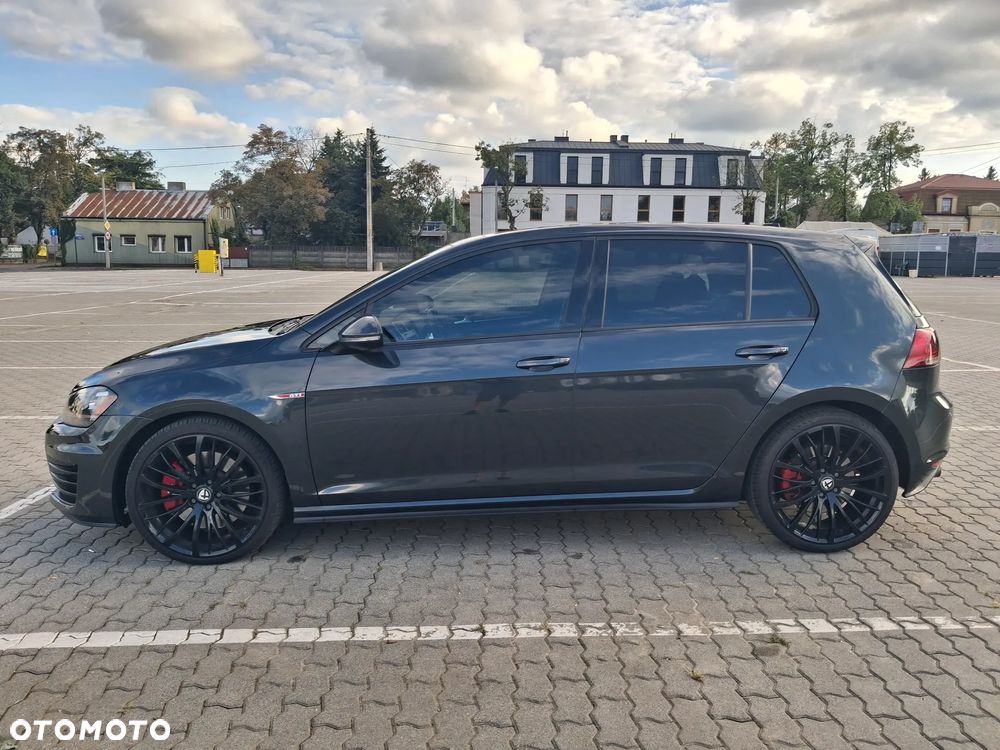 Volkswagen Golf ver-2-0-tsi-opf-dsg-gti - 3