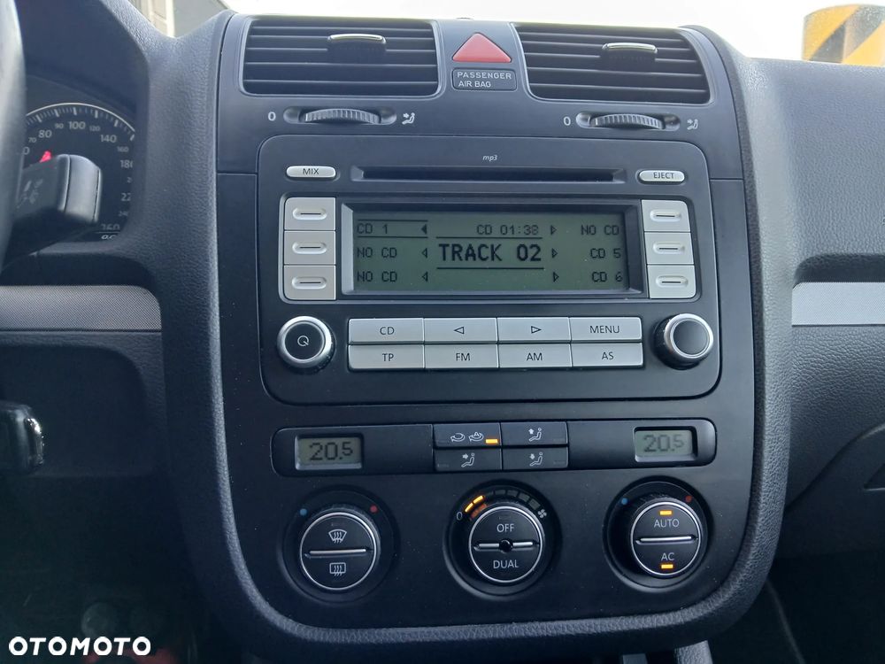 Volkswagen Jetta 1.9 TDI Comfortline - 10