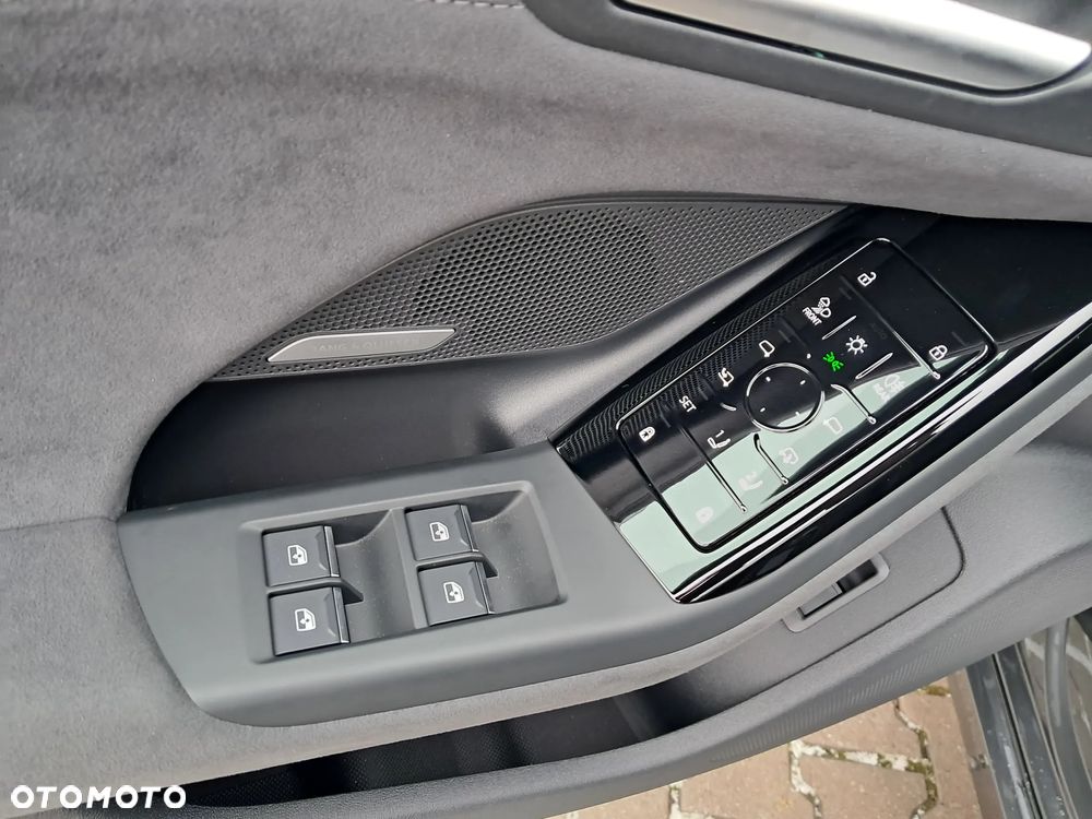 Audi A6 Avant e-tron - 13
